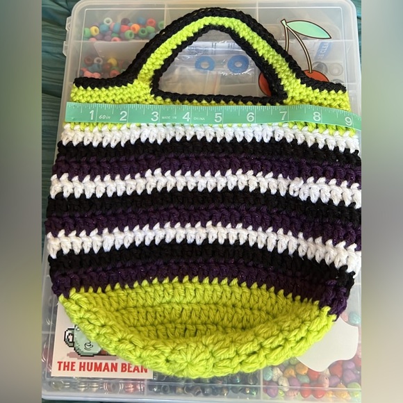 Crocheted Hand Bag ✨ - Picture 3 of 10